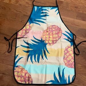 New Pineapple apron